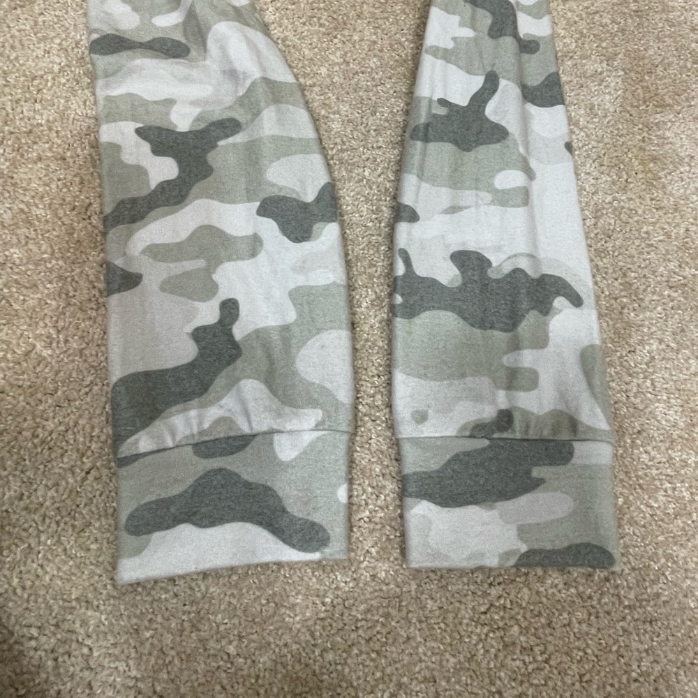 Michael Lauren green camo light weight joggers size XS - Picture 3 of 4